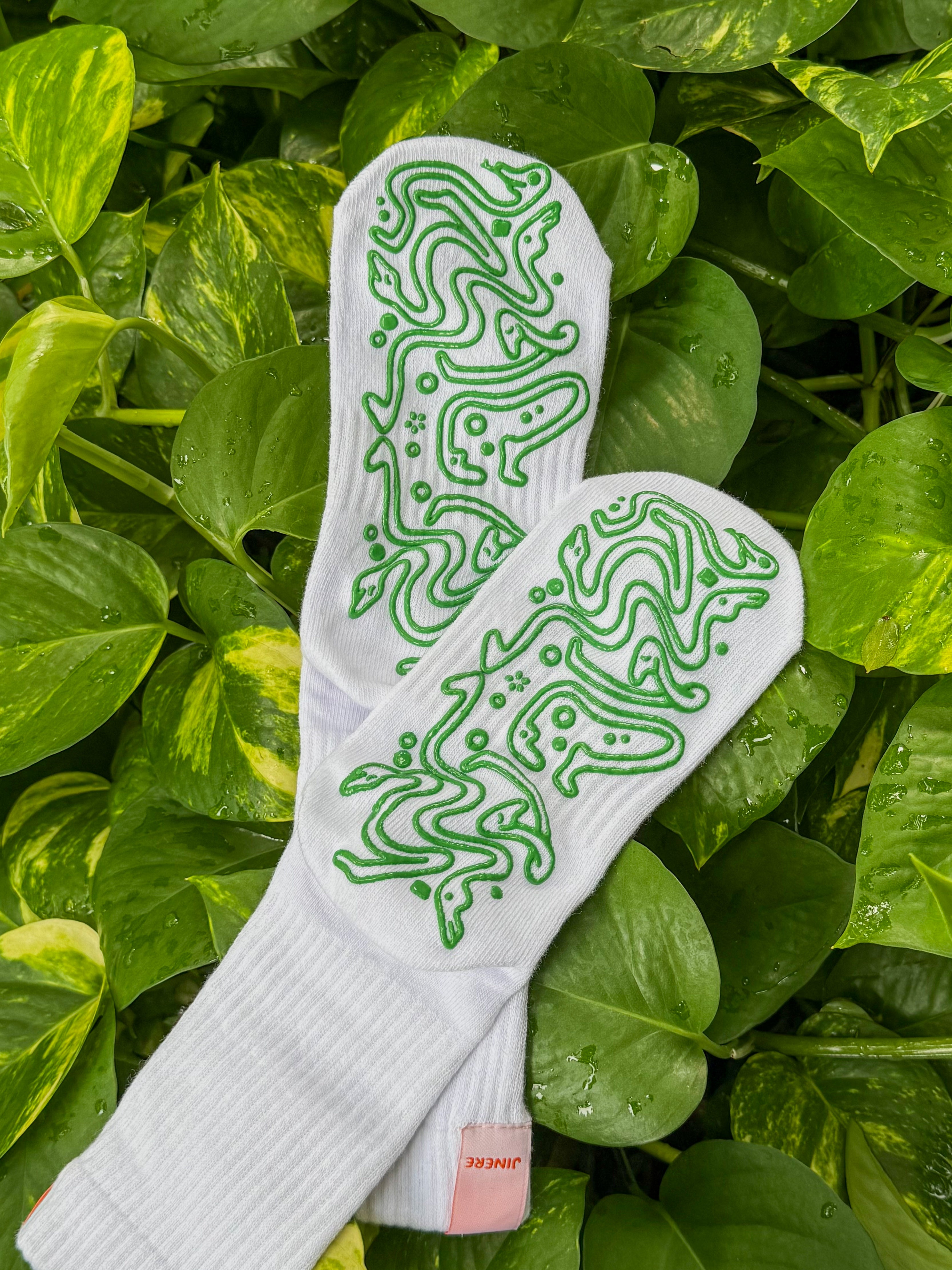Crew Non Slip Grip Socks – White & Green Snakes