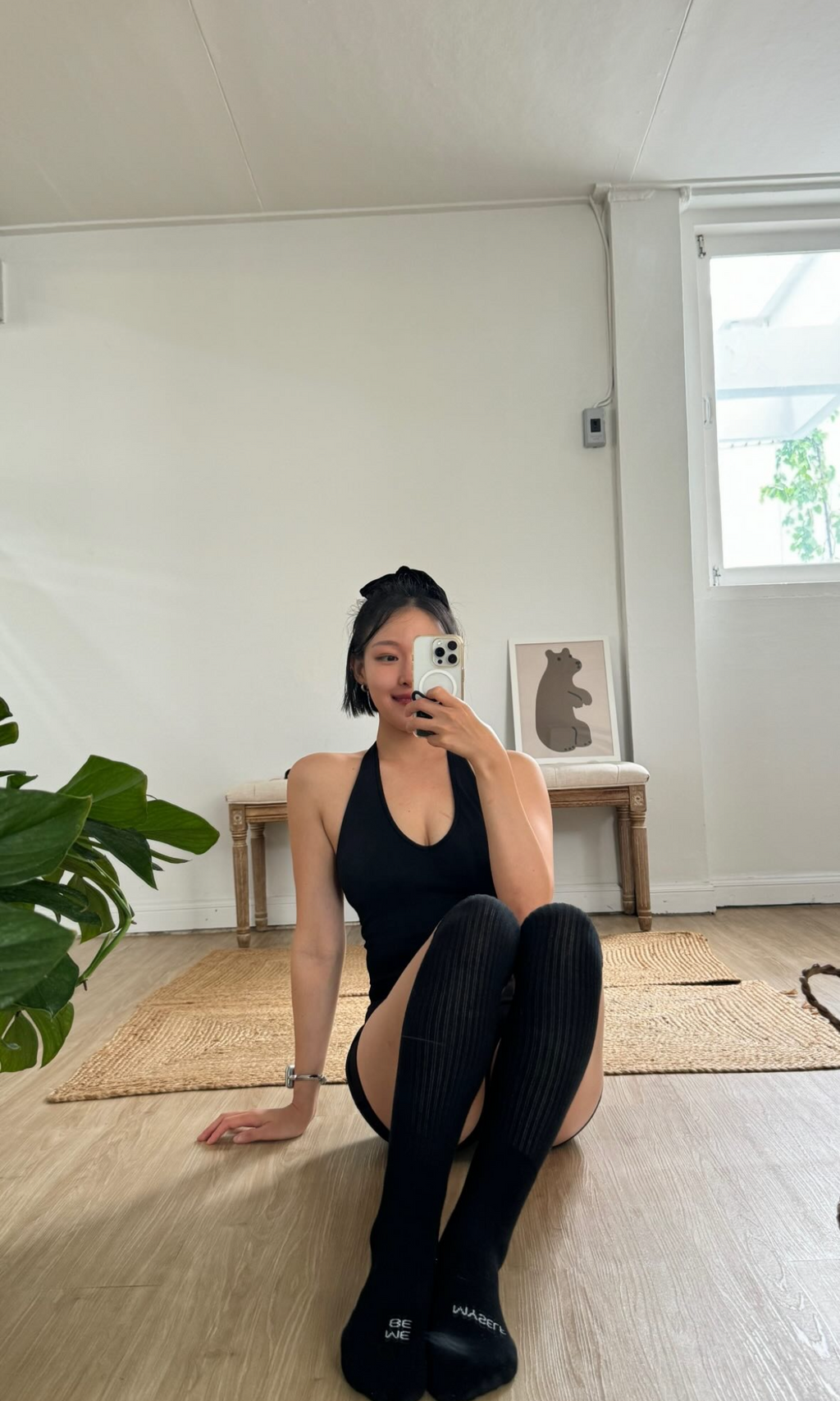 Knee High Non Slip Grip Socks – Black & White Snakes